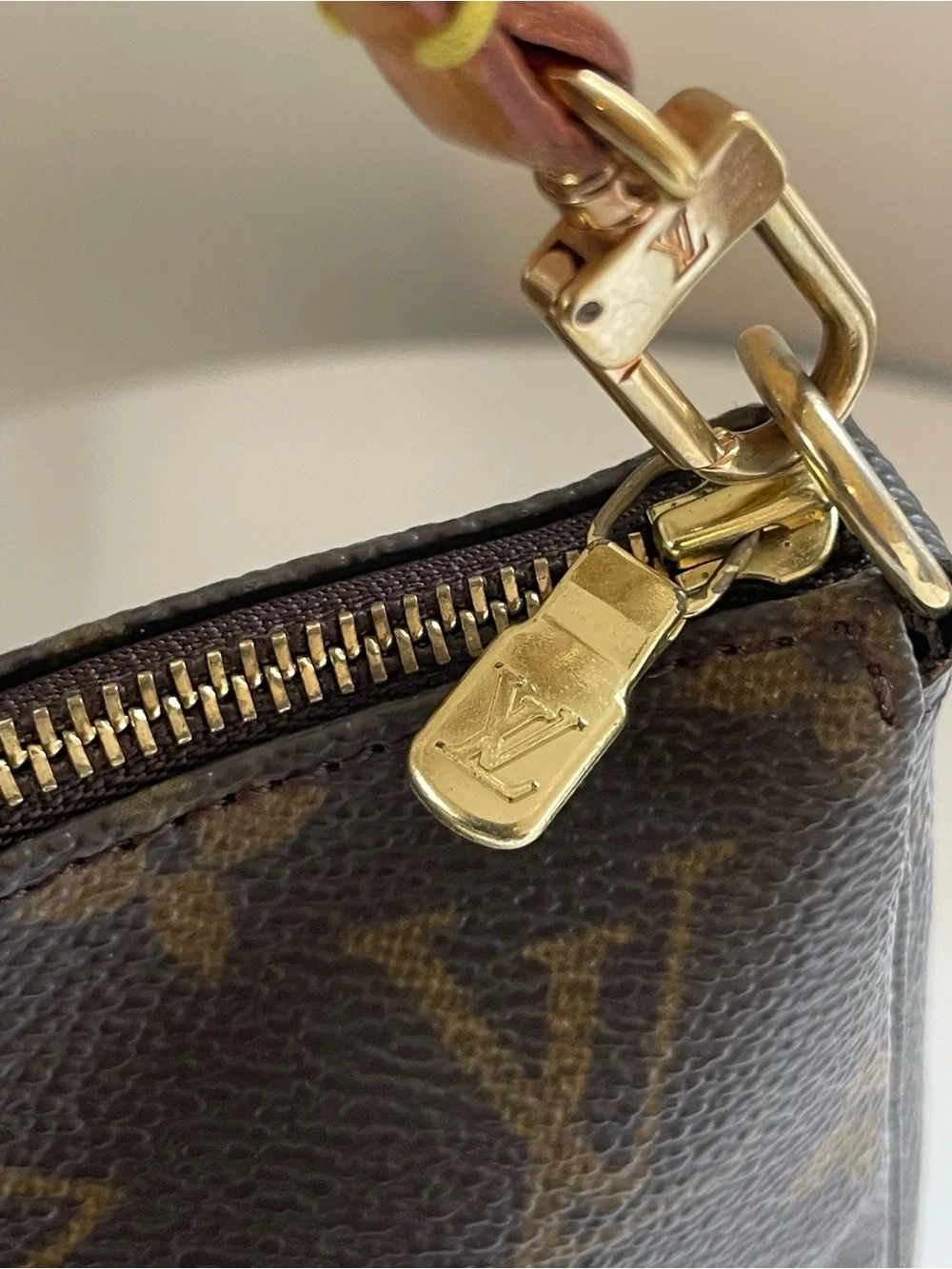 Authentic Louis Vuitton Monogram Pochette Accessoires Mini Shoulder Bag - Picture 4 of 12